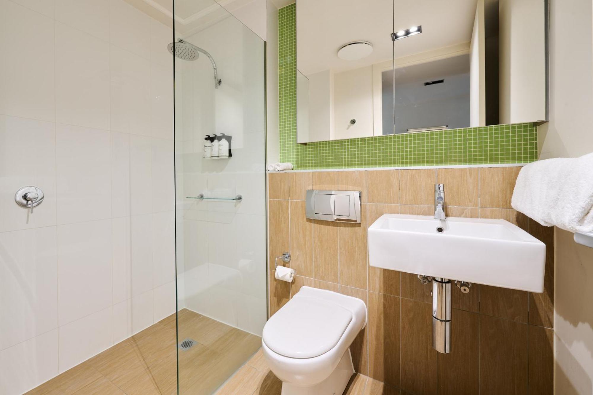 Abode Gungahlin Aparthotel Canberra Exterior foto
