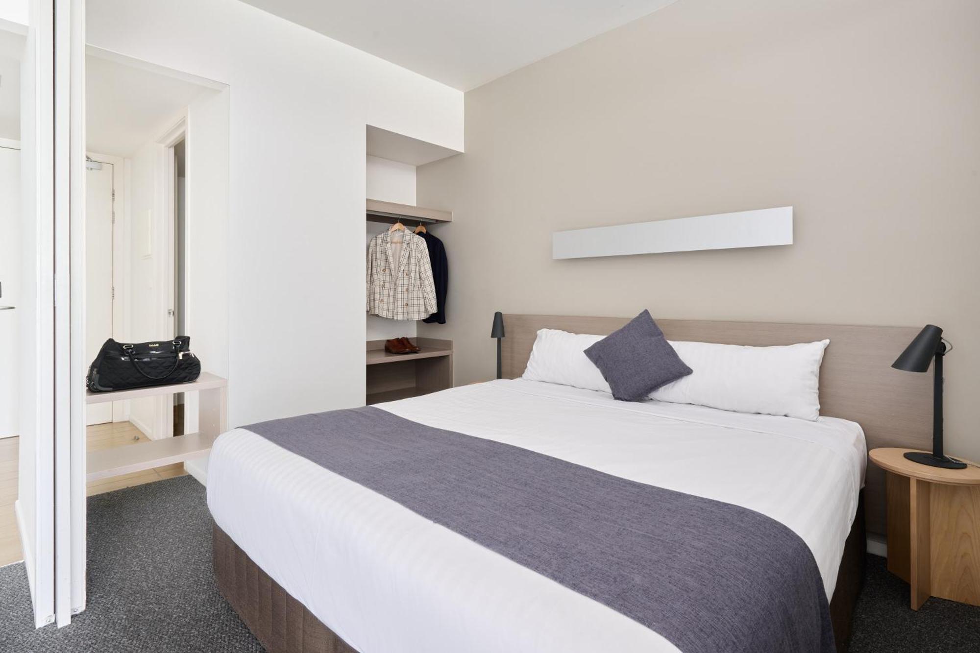 Abode Gungahlin Aparthotel Canberra Exterior foto