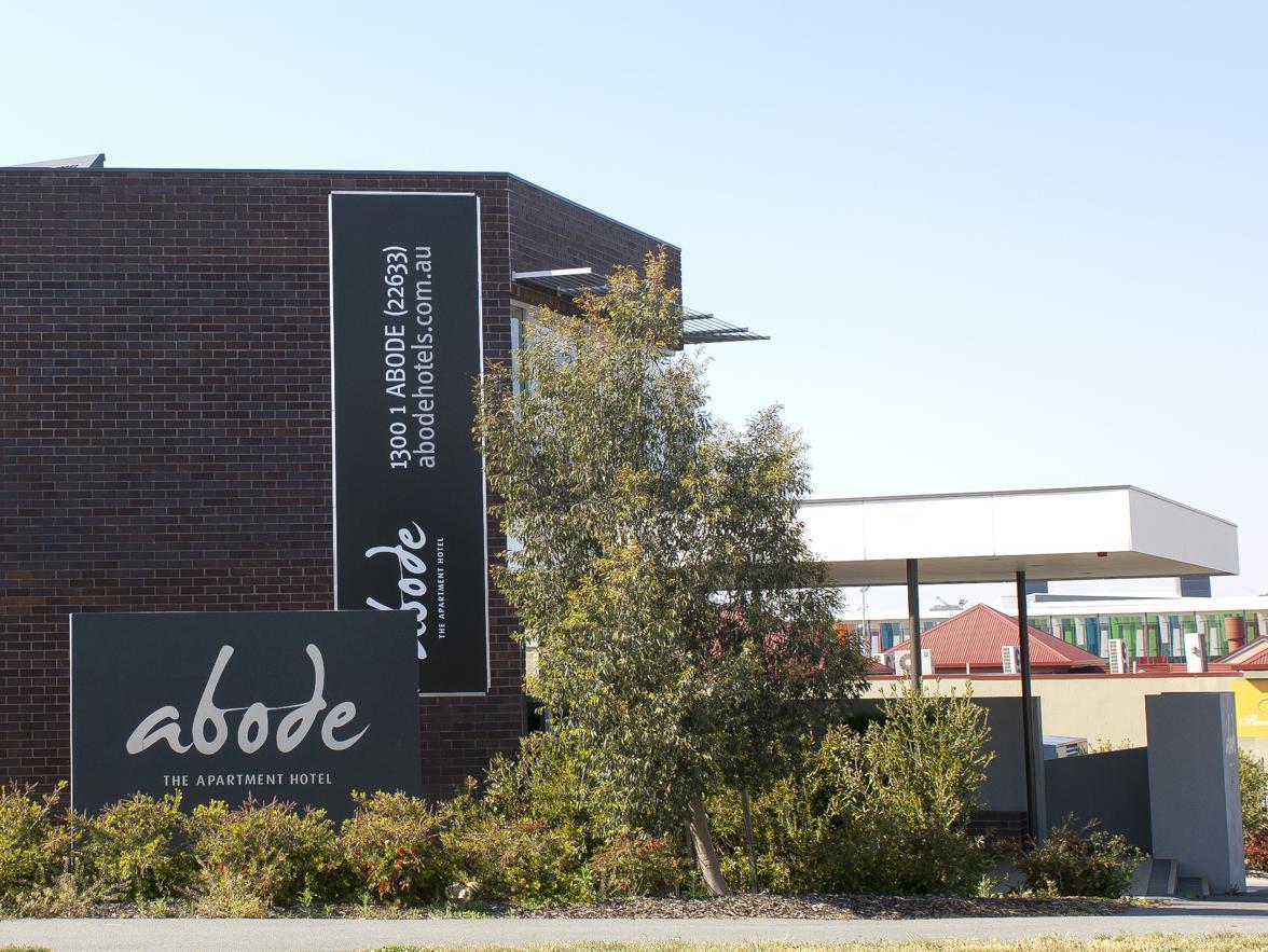 Abode Gungahlin Aparthotel Canberra Exterior foto